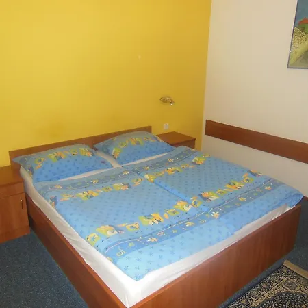 普里贝罗克兰酒店